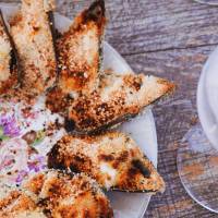 Restaurant de fruits de mer à Bouzigues dans l'étang de Thau